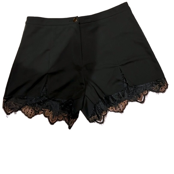 SHEIN dressy shorts lace detail Sz 2XL - Picture 10 of 10